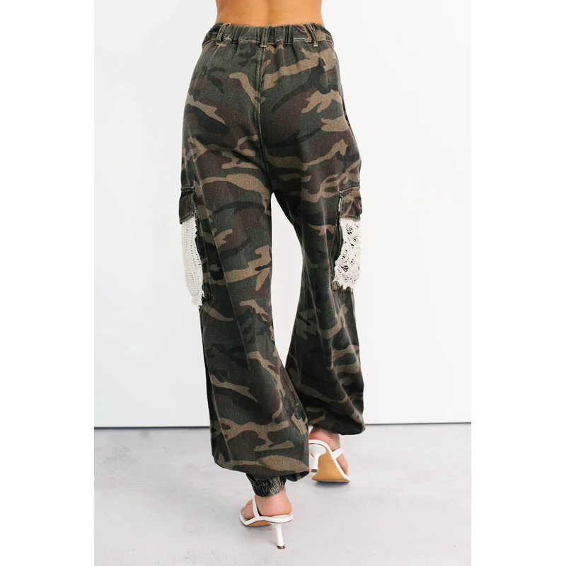 On Duty Cutie Distressed Cargo Pol Joggers Camo - AngraBech