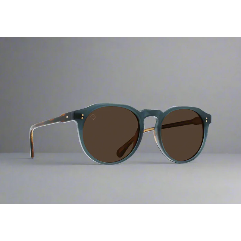 Remmy Cirus Vibrant Brown Polar 52 - AngraBech