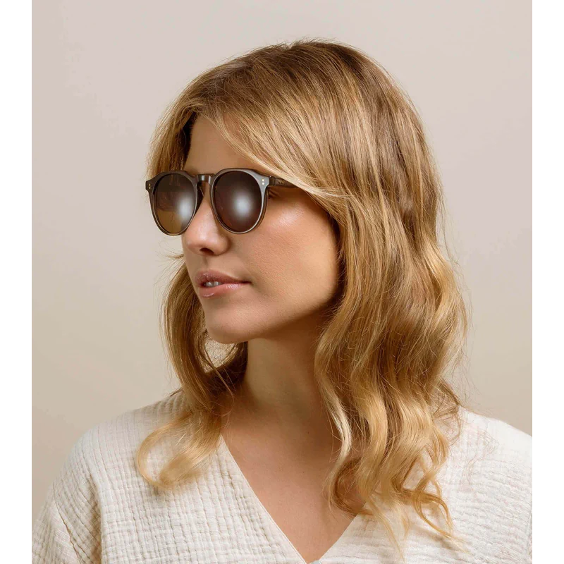 Remmy Ghost Vibrant Brown Polar 52 - AngraBech