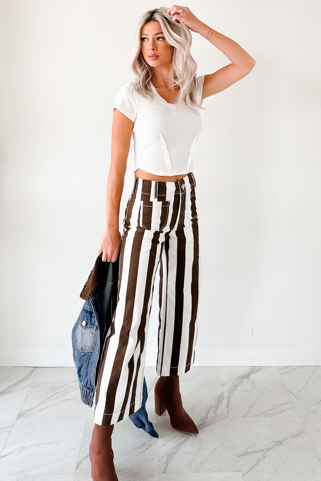 Julia Wide Leg Mica Denim Crop Jeans (Earth Brown/White) - Ships By 10/9 - NanaMacs