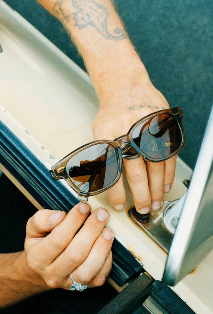 Carby Ghost Vibrant Brown Polarized 53