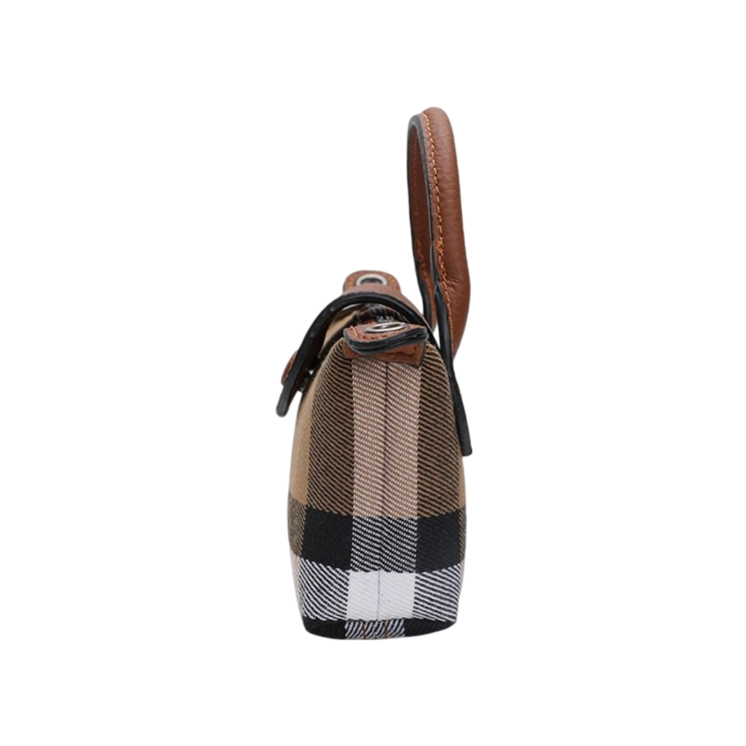 Experience Unmatched Elegance Wi Our Chic Handbag