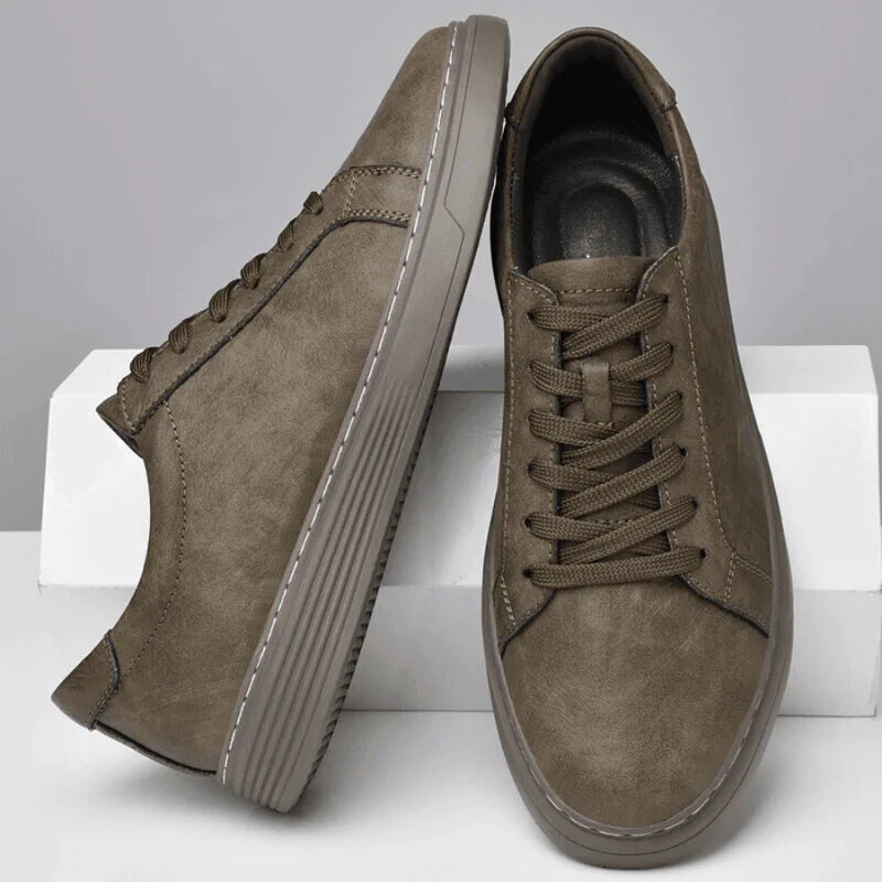 Minimalist Suede Leaer Sneakers 1 - AngraBech