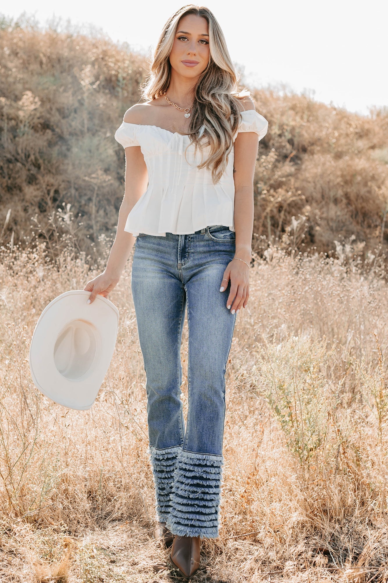 Vera Mid Rise Frayed Hem Cello Flare Jeans (Medium) - NanaMacs