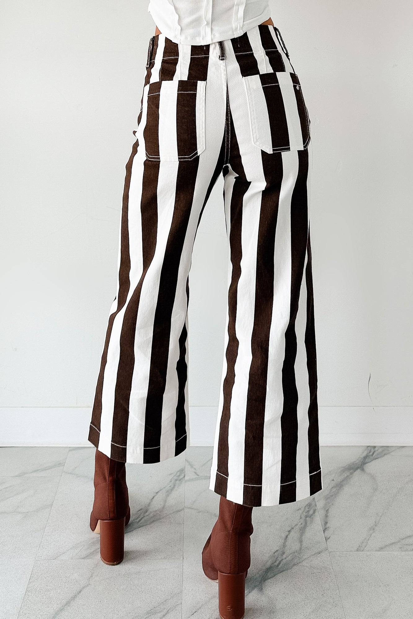 Julia Wide Leg Mica Denim Crop Jeans (Earth Brown/White) - Ships By 10/9 - NanaMacs